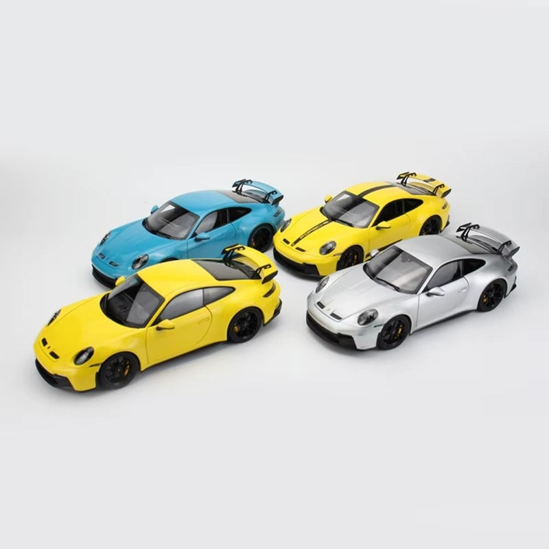 Porsche 911 GT3 1:18 Scale Die-Cast Metal Collector Model – Track-Focused Performance Edition