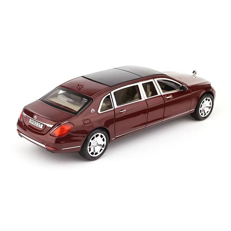 Mercedes-Maybach Pullman Limousine 1:24 Scale Die-Cast Collector Model – Ultra Luxury Edition