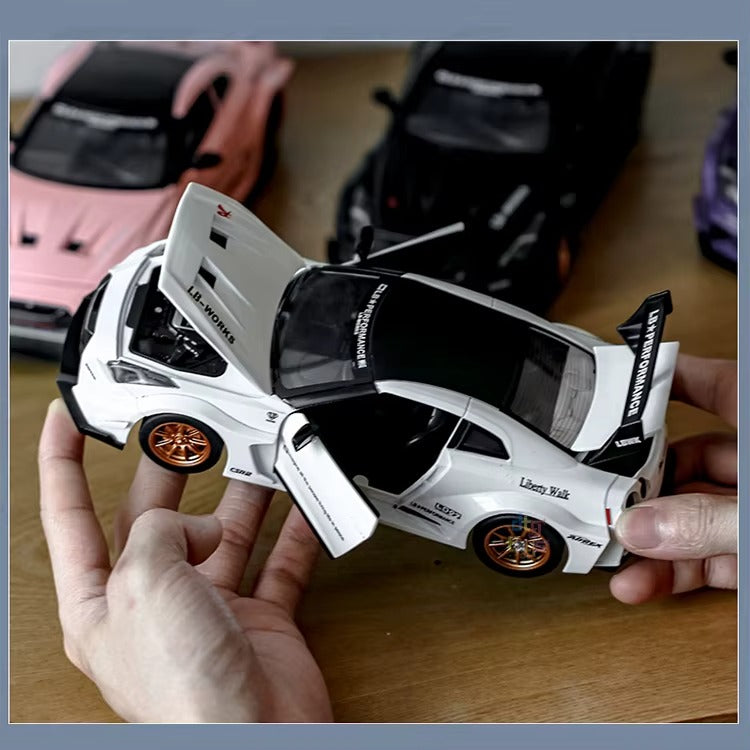 Nissan GT-R CSR2 1:24 Scale Die-Cast Metal Collector Model – Black Mamba Performance Edition