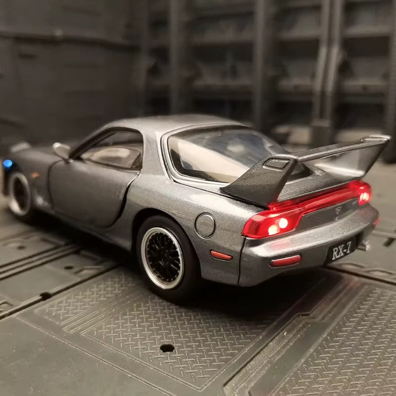 Mazda RX-7 1:32 Scale Die-Cast Collector Model – JDM Performance Icon