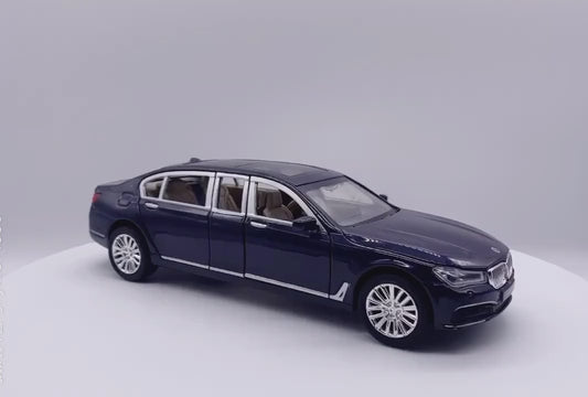 BMW 7 Series V12 1:24 Scale Die-Cast Metal Collector Model – Luxury Executive Sedan Edition